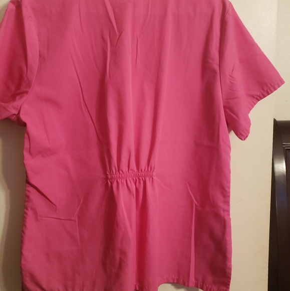 Scrub Top - Picture 2 of 3